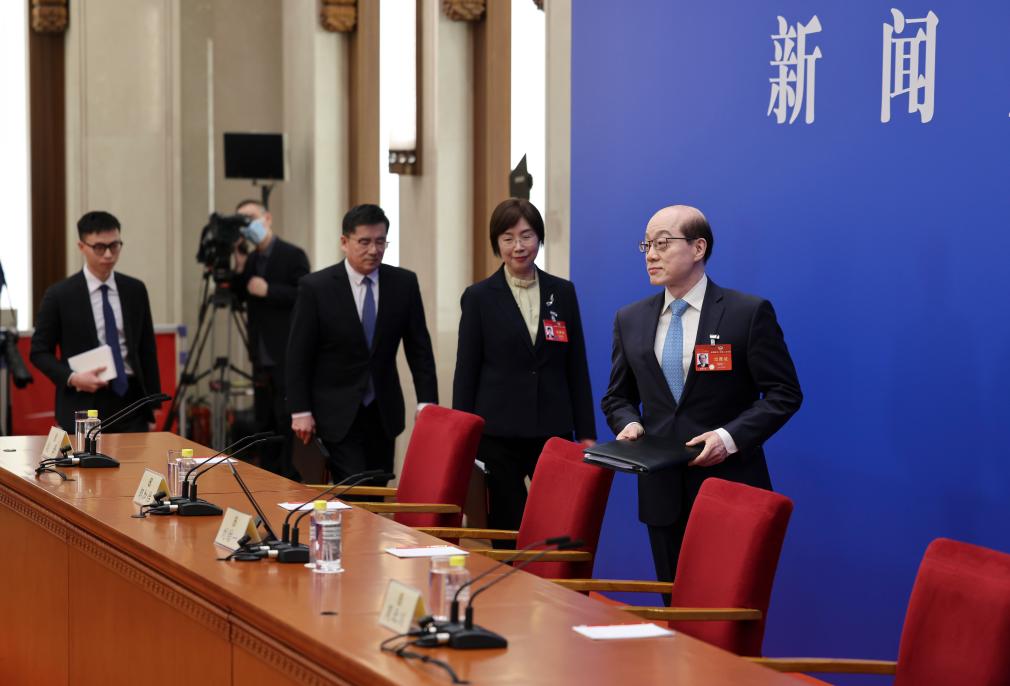 全国政协十四届二次会议举行新闻发布会