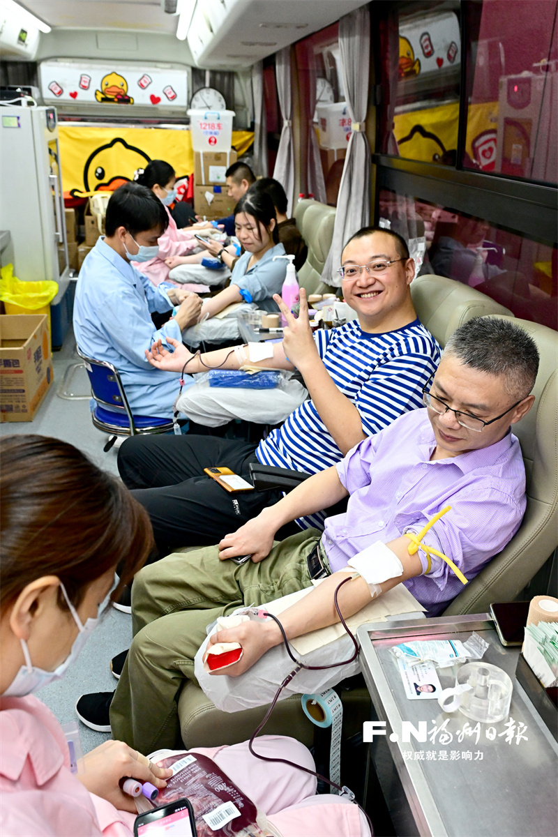鼓楼区委区直机关工委组织开展无偿献血活动