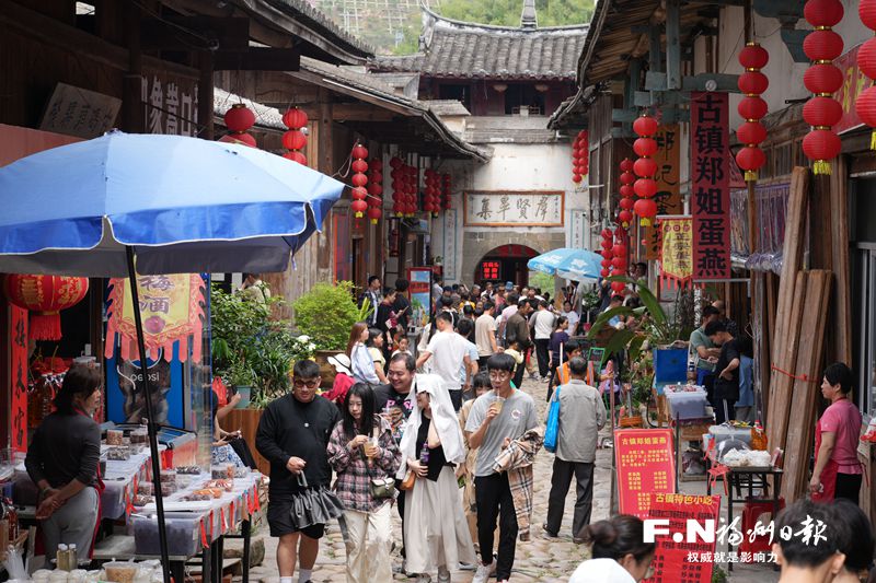 The cultural tourism market in Fuzhou received 5.7633 million tourists during the May Day holiday