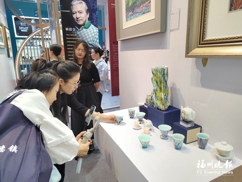 中国工艺美术博览会在榕开幕：百工奇技璀璨 福州三宝闪耀