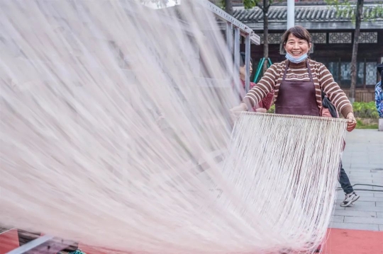 有声书 | 一碗线面，牵挂着家乡的味道