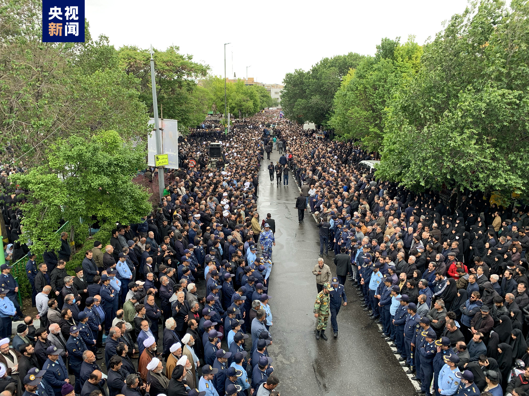 滚动｜伊朗外长阿卜杜拉希扬23日将被安葬在德黑兰