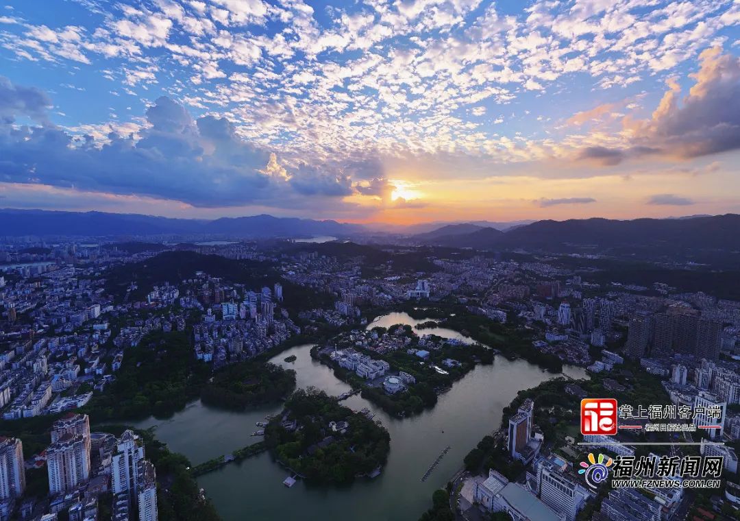 刷屏！福州天空惊现“龙麟”！