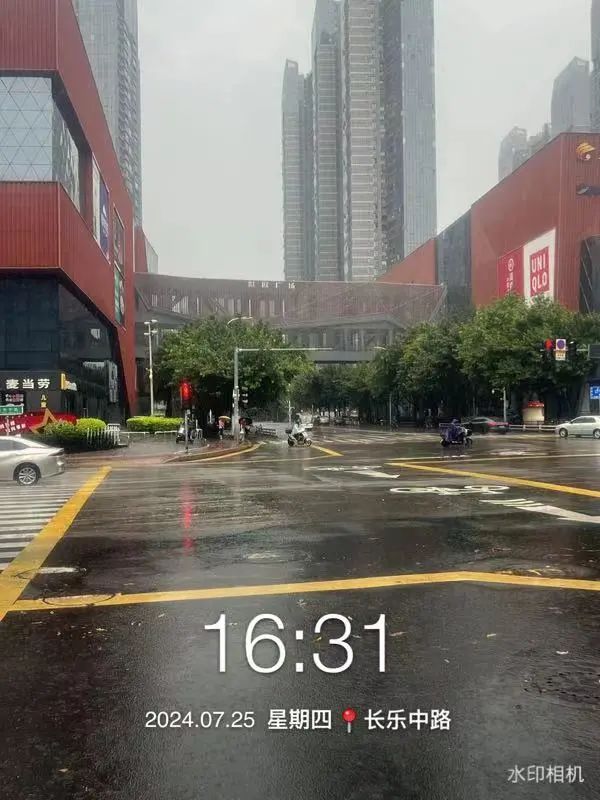 网传福州世欧广场、仓山万达被淹？谣言！