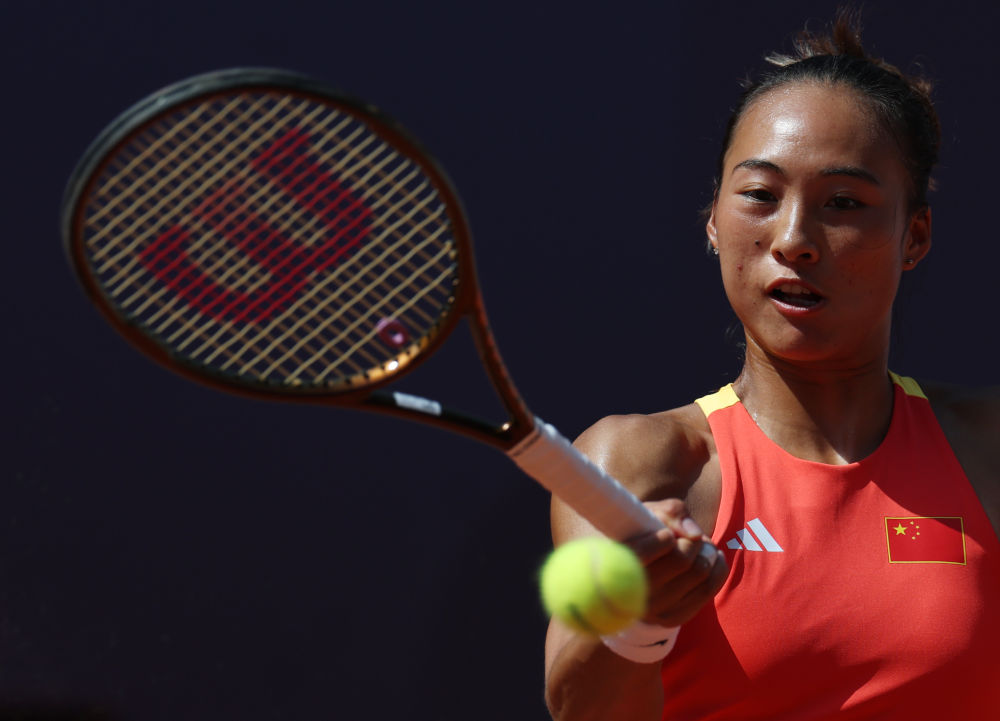 创造历史！中国选手郑钦文晋级巴黎奥运会网球女单决赛