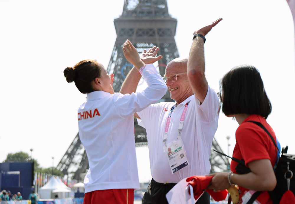 八年前播种的梦想，在巴黎铁塔下绽放——记竞走奥运冠军杨家玉