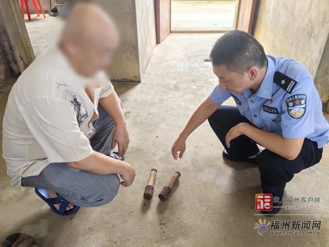 吓一跳！福州杨先生家中竟有2枚手榴弹！警方提醒！