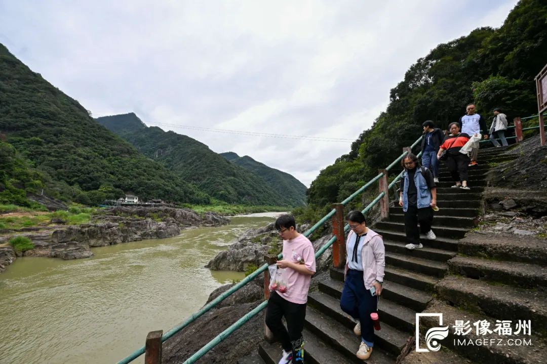 假期旅游火 乡村掀热潮！