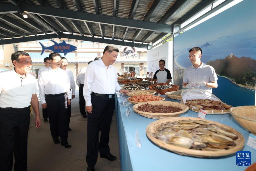 习近平在福建考察时强调 扭住目标不放松 一张蓝图绘到底 在中国式现代化建设中奋勇争先