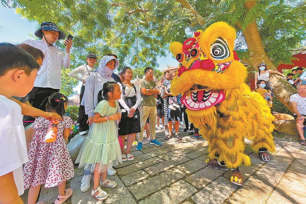 习近平总书记考察福建在全省干部群众中引起热烈反响