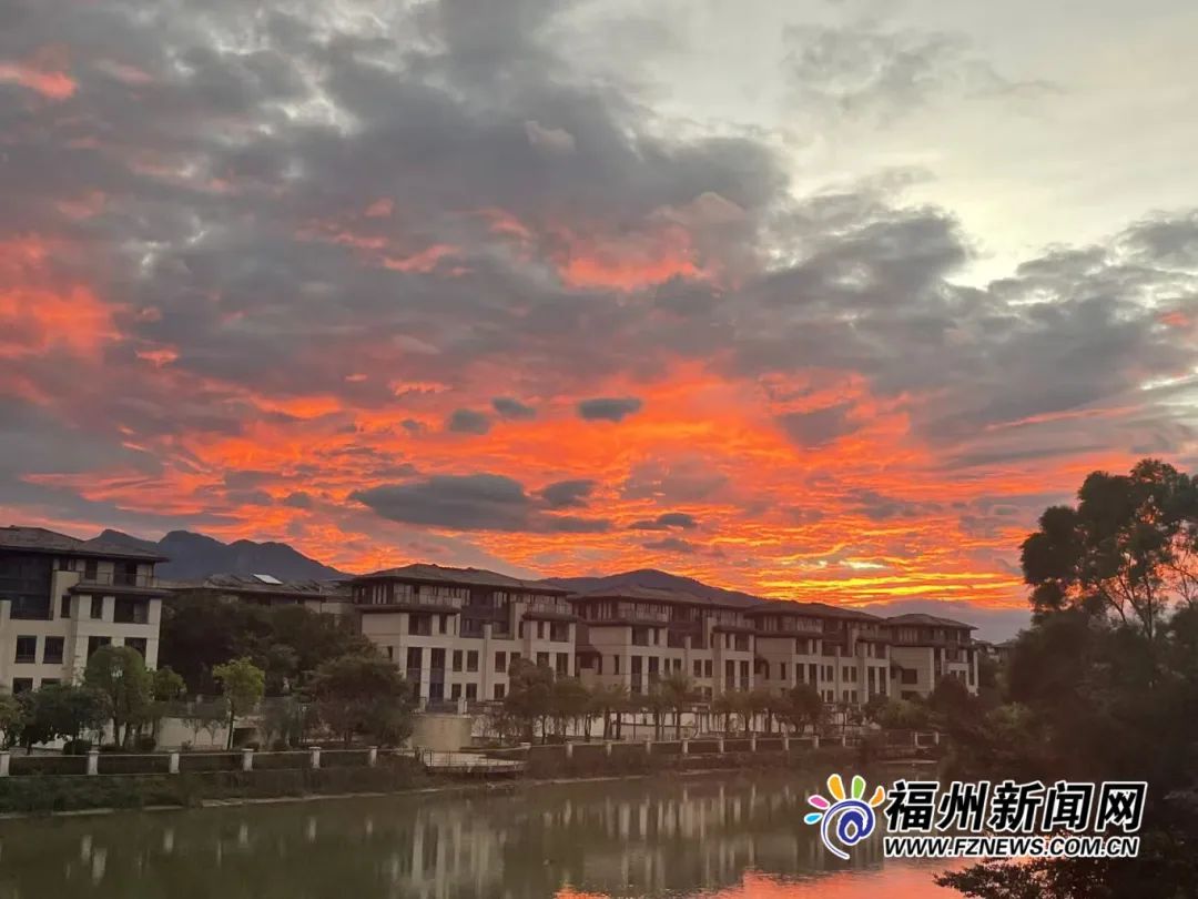 太梦幻！台风过后，福州的晚霞刷屏了！