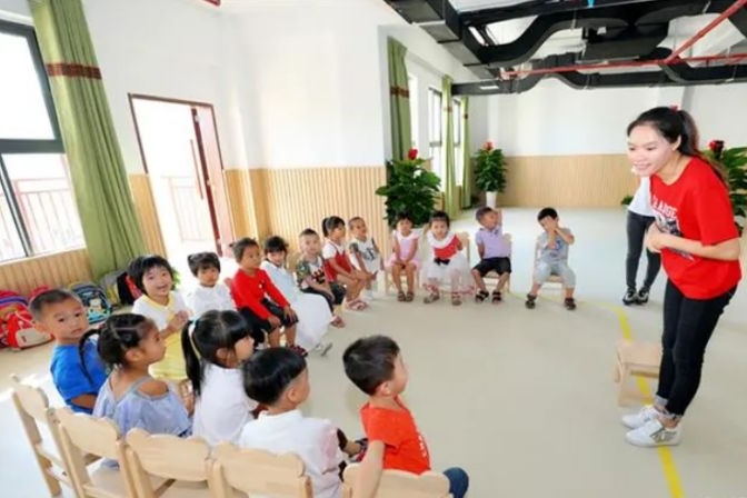 时令节气与健康| 孩子过敏性鼻炎，如何缓解？儿童肺炎支原体感染有哪些症状，如何治疗？