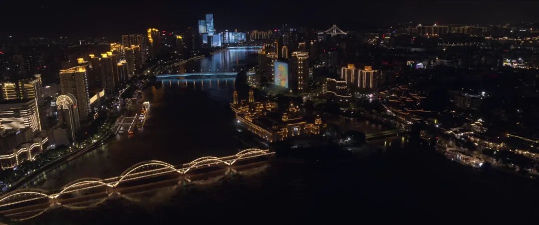 檀健次现身推荐！“翊”起来福州