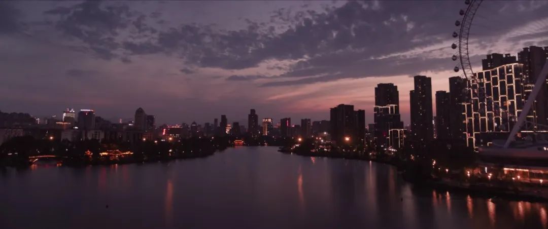 檀健次现身推荐！“翊”起来福州