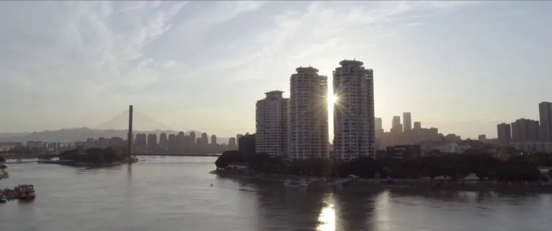 檀健次现身推荐！“翊”起来福州