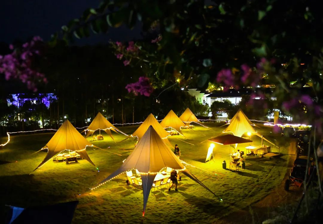 降温了，泡温泉才是正经事