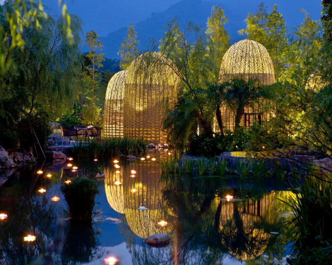 降温了，泡温泉才是正经事