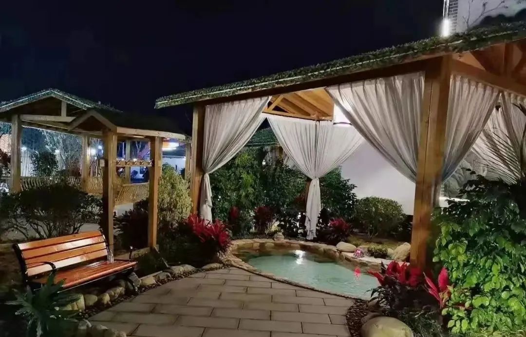 降温了，泡温泉才是正经事