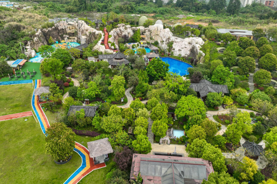 降温了，泡温泉才是正经事