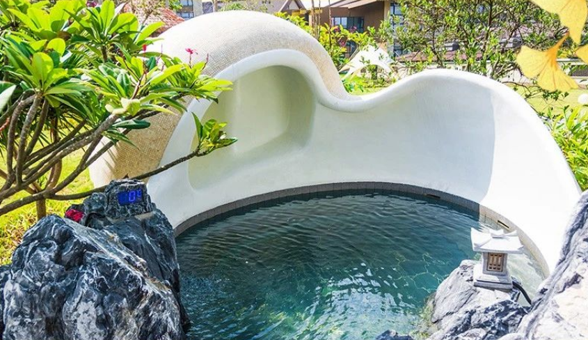 降温了，泡温泉才是正经事