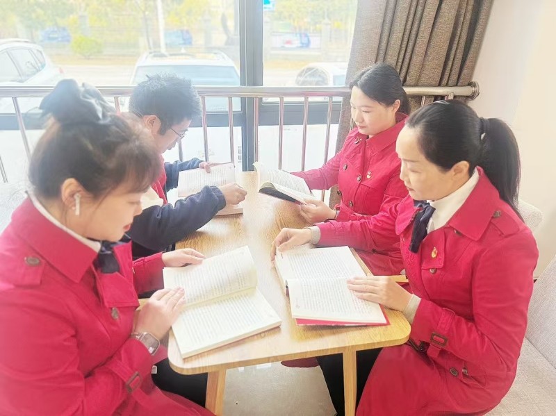 中共福州市晋安区教师进修学校附属幼儿园支部委员会开展主题党日活动