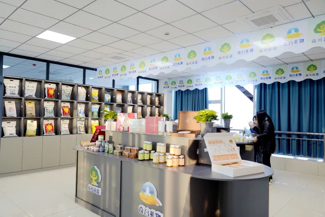 燃爆直播间！奇台县第二届电商直播大赛成功举行