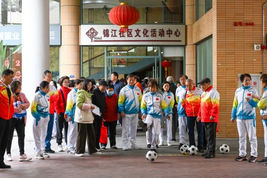 “福报送福”进社区 新春庙会年味浓