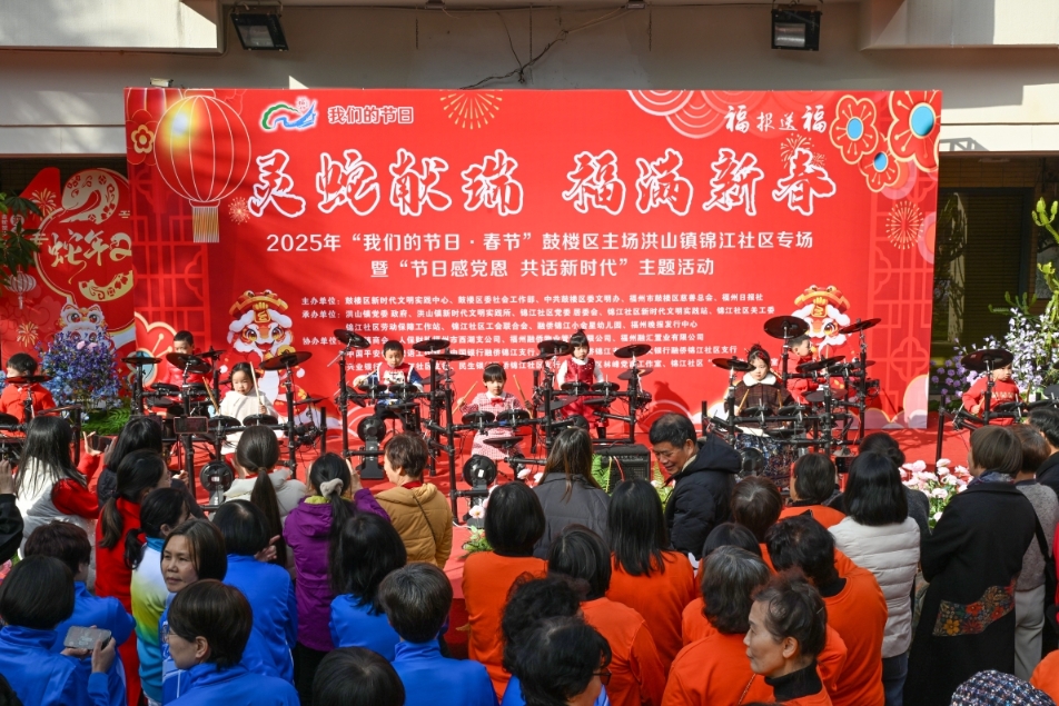 “福报送福”进社区 新春庙会年味浓