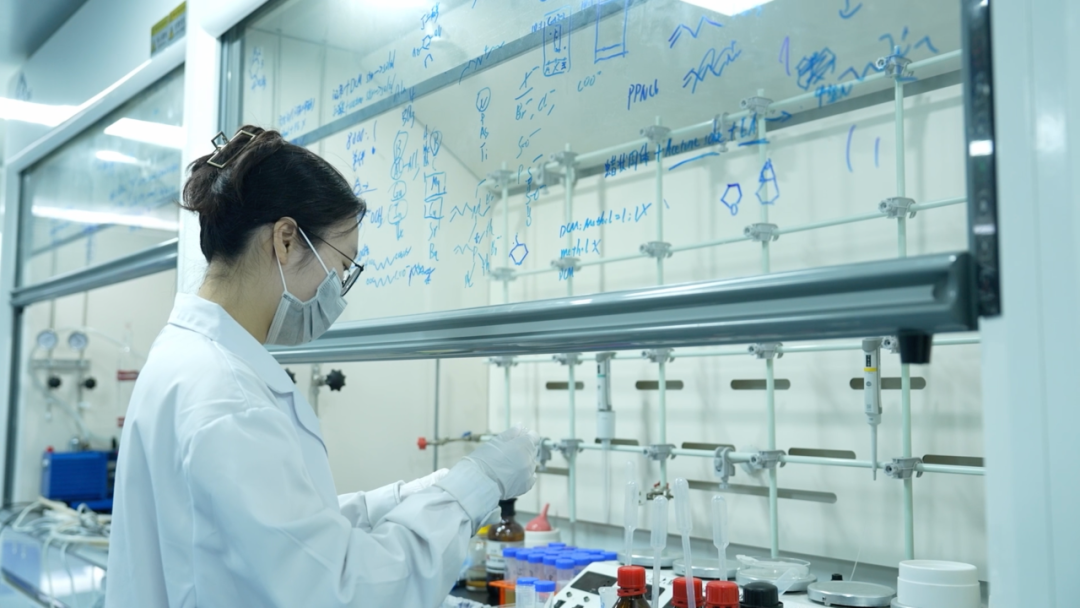 向“新”而行丨福州高新区造“芯片血液”，助力国家工业扬眉吐“气”！