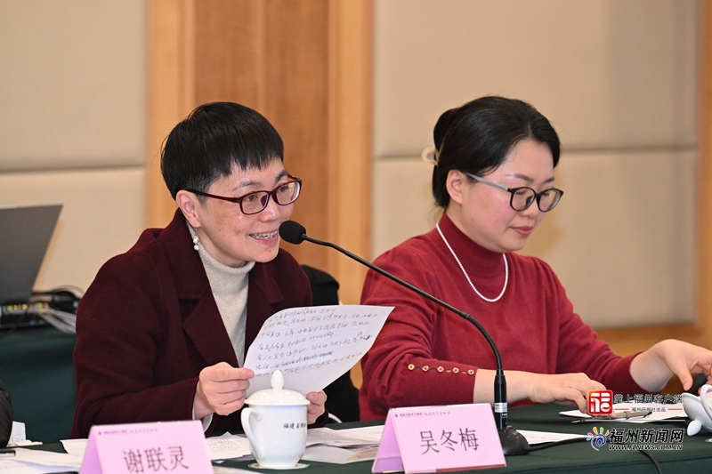 《奔跑的中国草》获“五个一工程”奖暨钟兆云创作四十周年座谈会举行