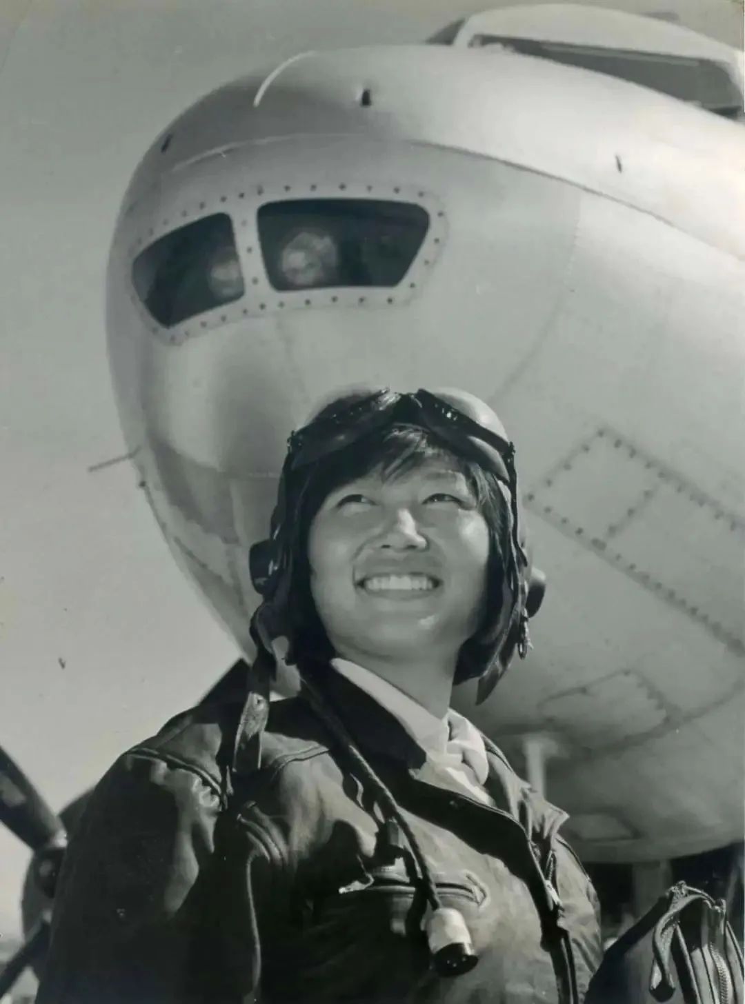 痛别！厦航传奇女飞行员逝世