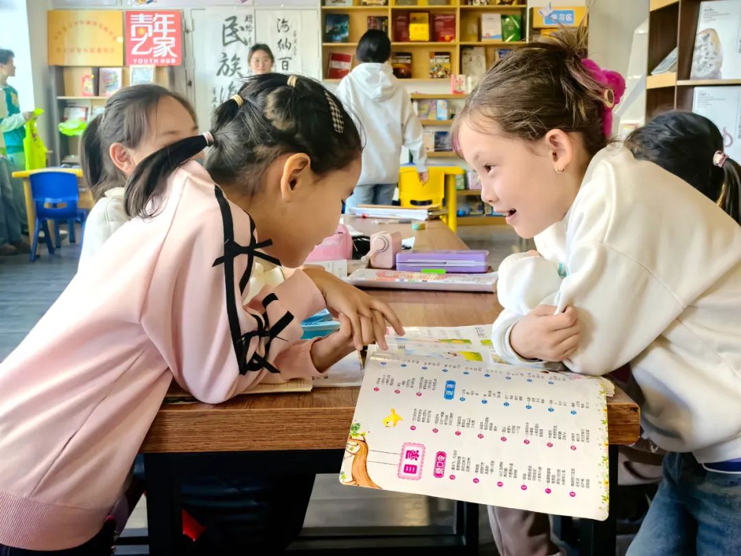 假期去哪儿？福州援疆城市书屋书香浓