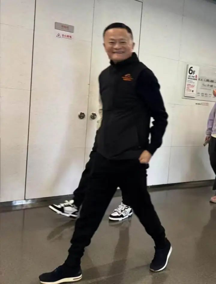 刚刚，马云现身！