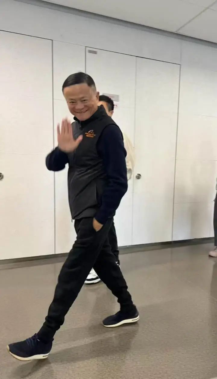 刚刚，马云现身！