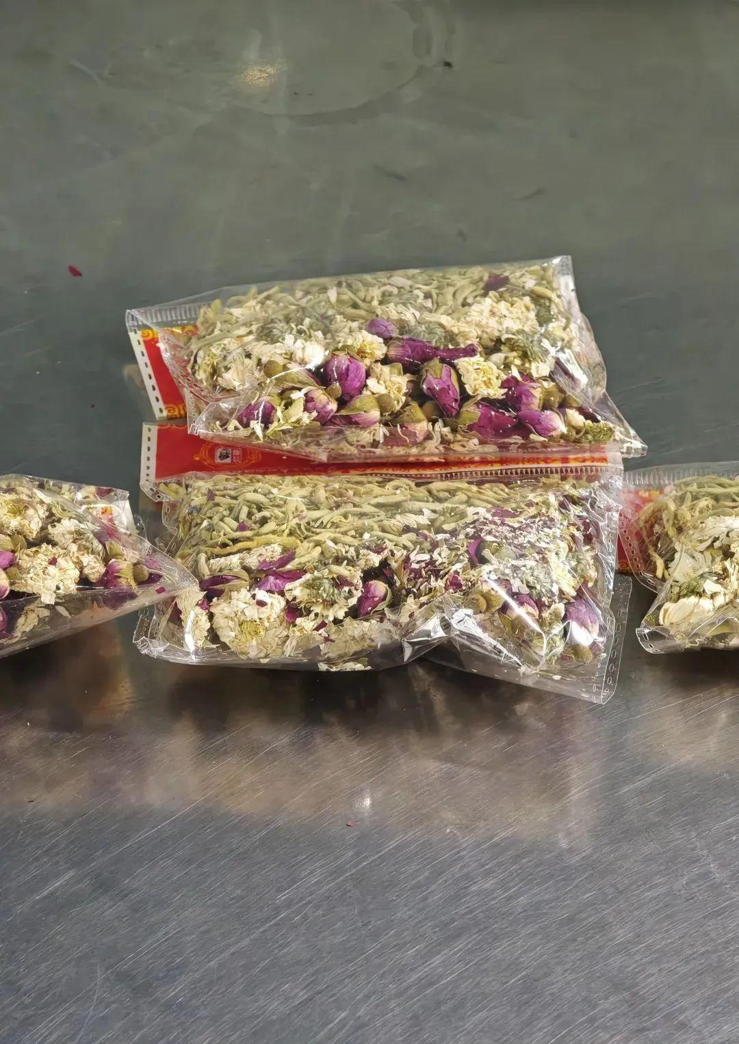 申公豹代购的药火了，网友提问：这些能带上火车吗？