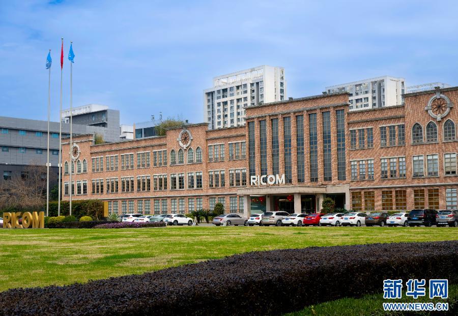 创新绽放“有福之光”——探寻福建福光股份的创新奥秘