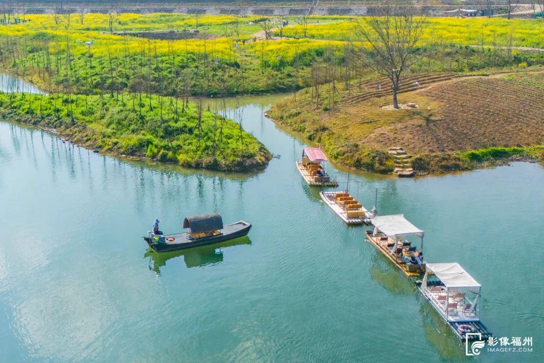 乘游船赏花！解锁游玩新体验！