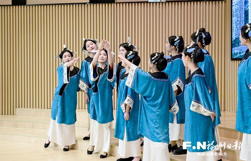 福州市纪念“三八”国际妇女节115周年主题活动举行