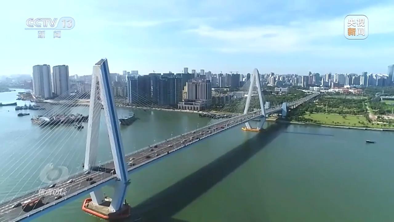 焦点访谈·跟着总书记上两会丨推动科技创新和产业创新融合 焦点访谈·跟着总书记上两会丨推动科技创新和产业创新融合