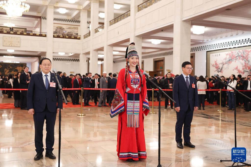 聚焦第二场“委员通道”