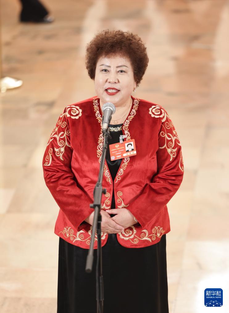 聚焦第二场“委员通道”