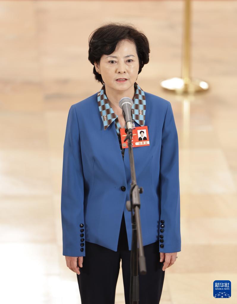 聚焦第二场“委员通道”