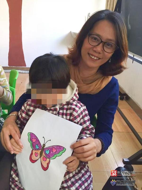 福州市聋哑学校：巾帼柔情，特别的爱给特别的你