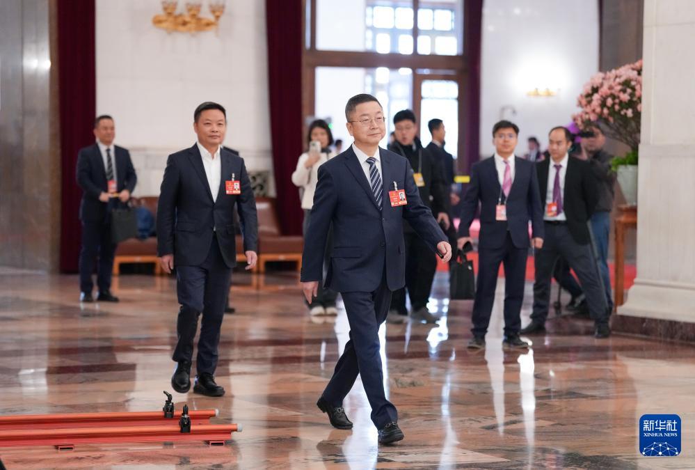 聚焦第二场“代表通道”