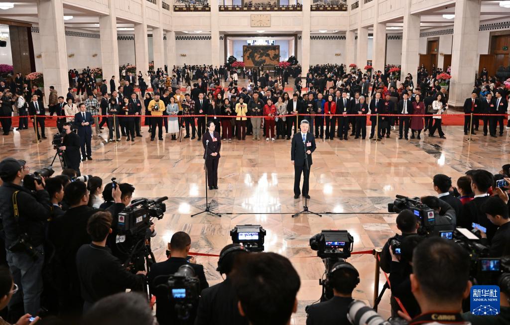 聚焦第二场“代表通道”