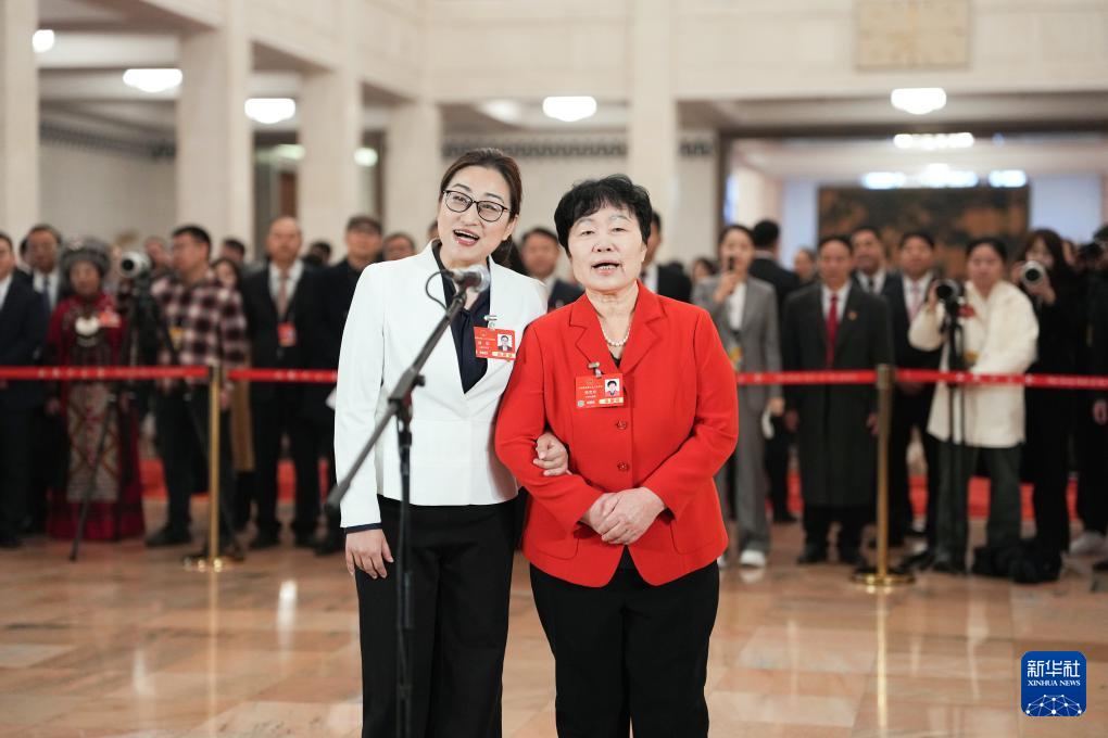 聚焦第二场“代表通道”