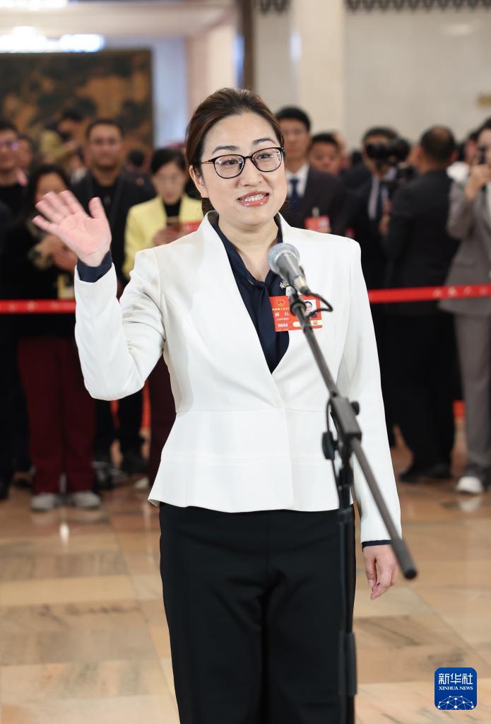 聚焦第二场“代表通道”