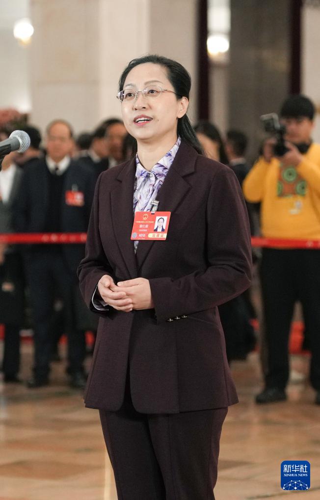 聚焦第二场“代表通道”