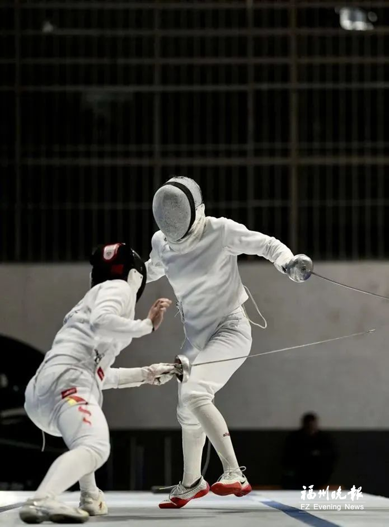 全国击剑冠军赛重剑个人决赛 福州“女剑客”林声夺冠