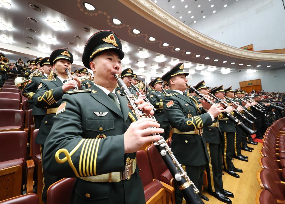 十四届全国人大三次会议举行闭幕会